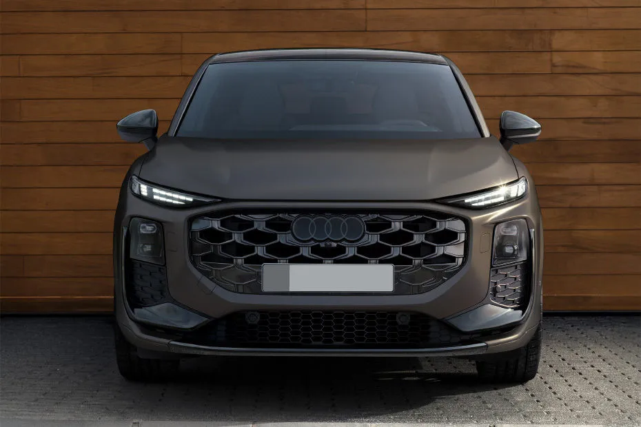 Audi Q3 ספורטבק 35 TFSI חבילת אבזור Design — תמונה 2