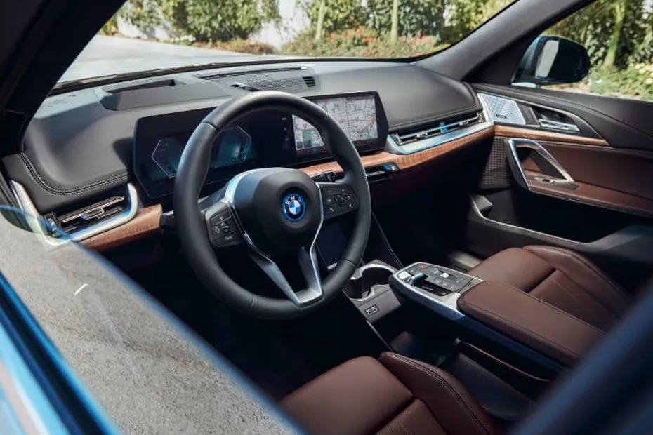 BMW IX1 — תמונה 5